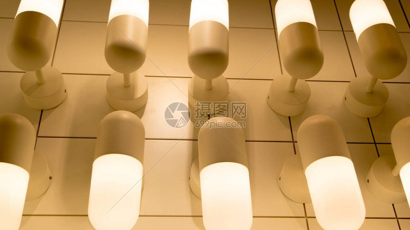 体育场馆照明：批发价格背后的考量因素