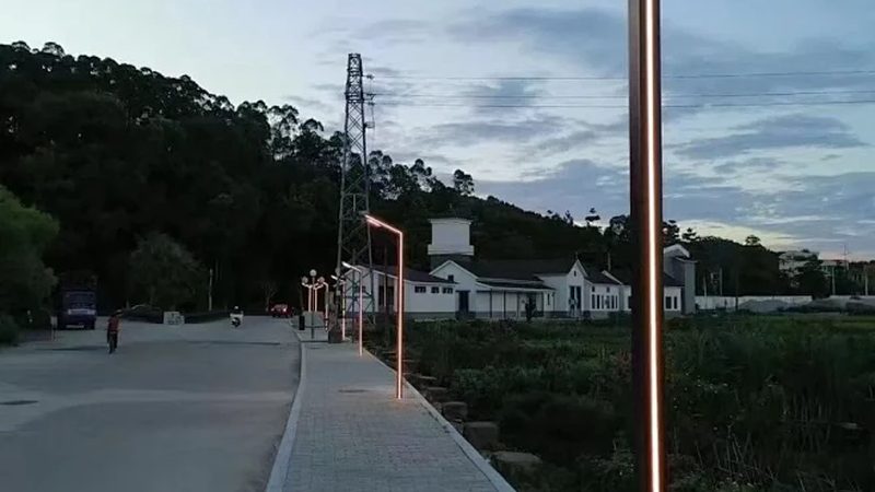 足球场灯杆高度多少米合适